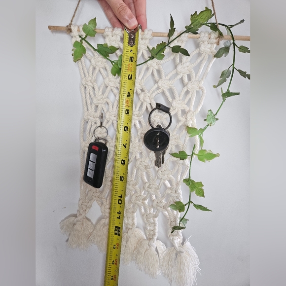 Handcrafted Macrame Key & Sunglasses holder - Picture 10 of 10
